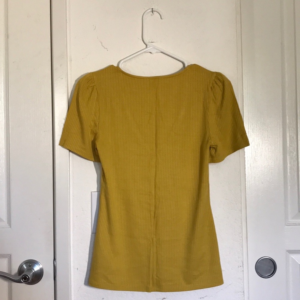 Express Top - Picture 2 of 8